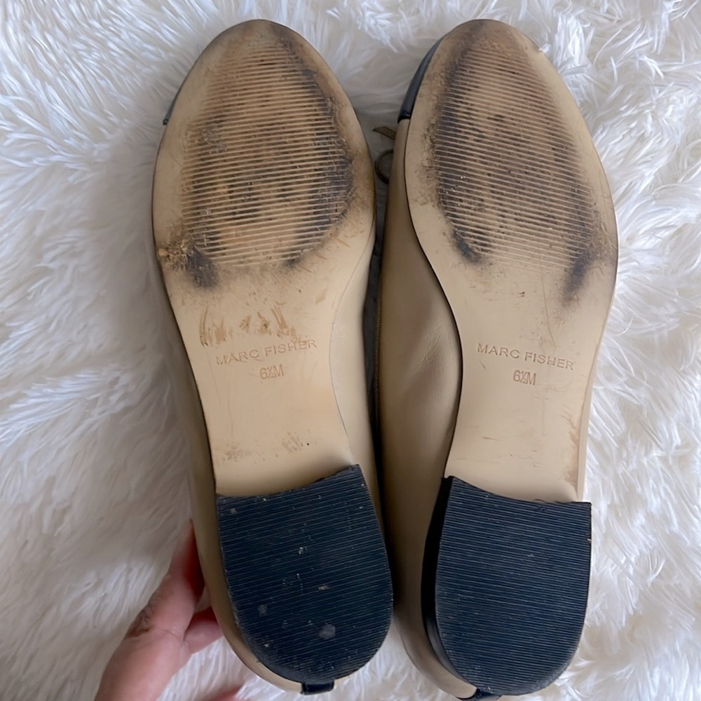 LAST CHANCE: Marc Fisher Two-Tone Beige and Black Ballet Flats - Picture 6 of 8